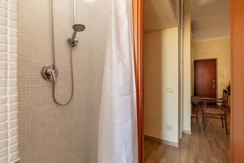 Elegante Appartamento Centrale โรม ภายนอก รูปภาพ