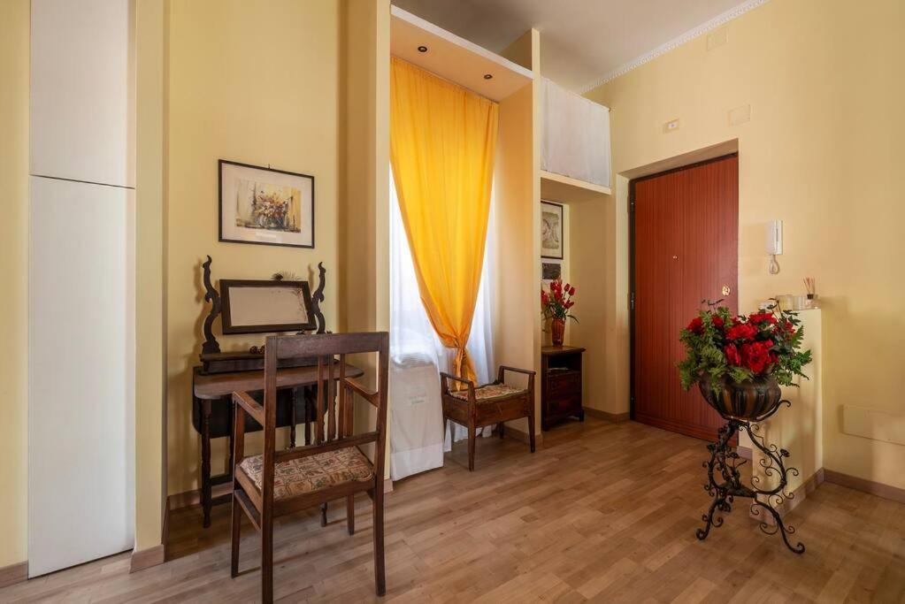 Elegante Appartamento Centrale โรม ภายนอก รูปภาพ